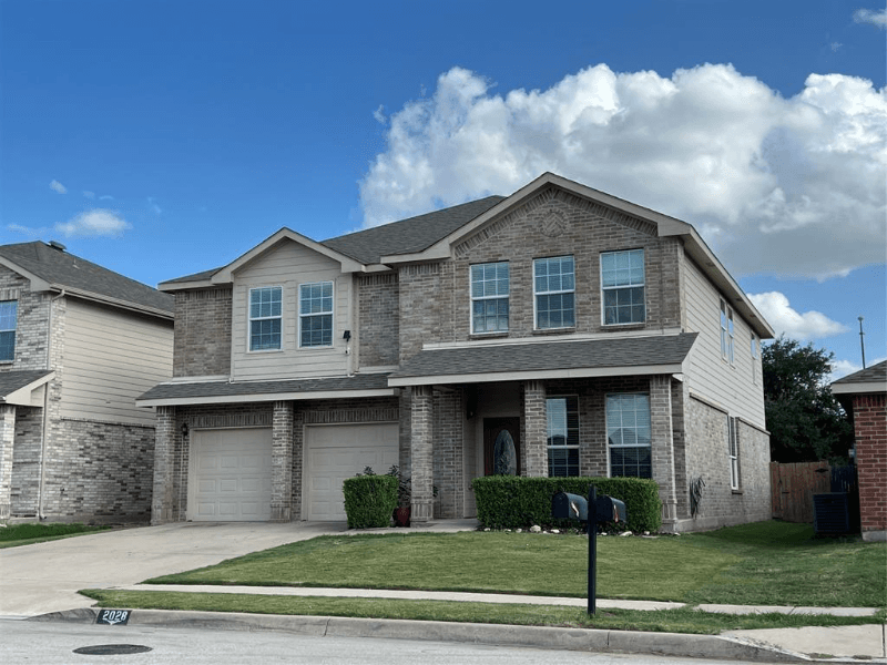 Fort Worth Single Room: 2028 Valley Forge Trl