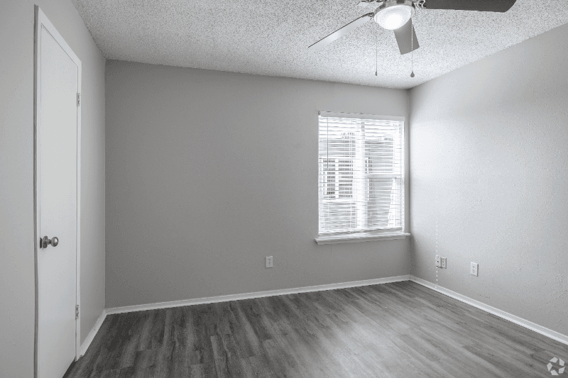 Yukon Apartment: 55 N Ranchwood Blvd