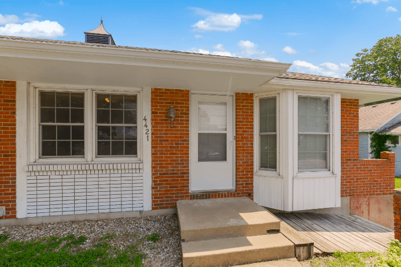 Kansas City Townhome: 4421 Sterling Ave