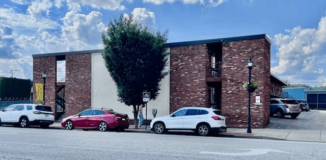 Huntington Apartment: 1340 4th Ave