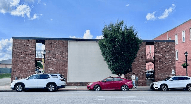 Huntington Apartment: 1340 4th Ave