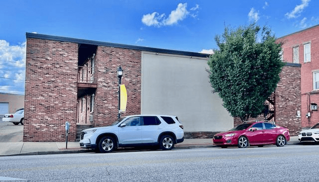 Huntington Apartment: 1340 4th Ave