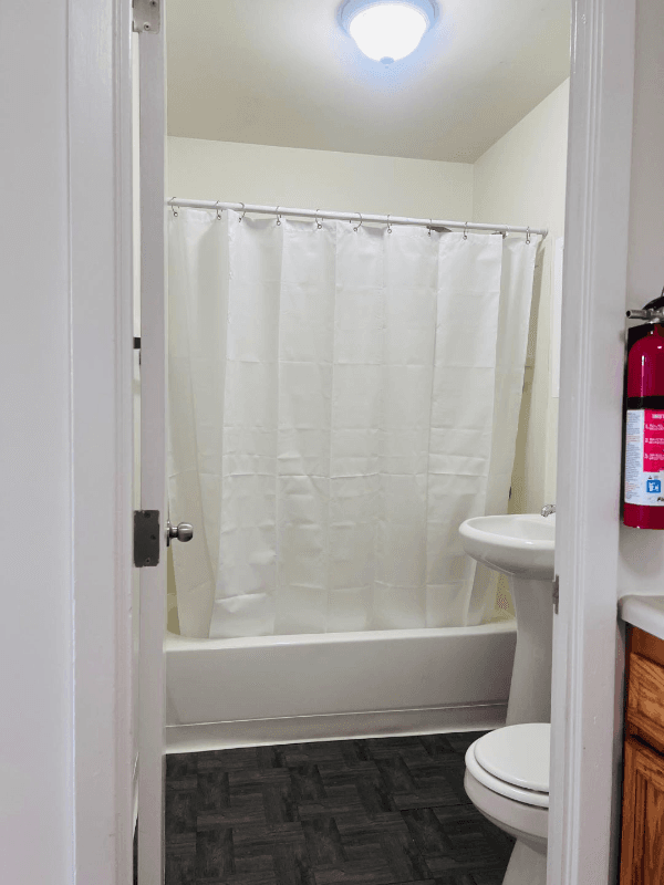 Huntington Apartment: 1340 4th Ave