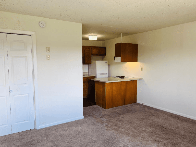 Huntington Apartment: 1340 4th Ave