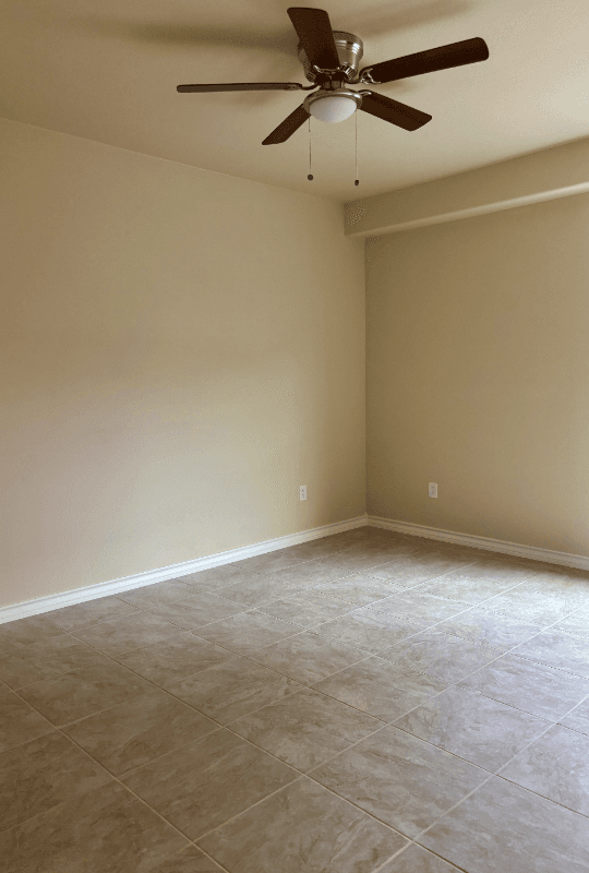 Laredo Apartment: 1201 E Gustavus