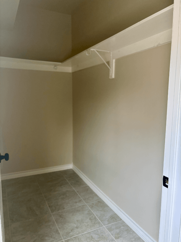 Laredo Apartment: 1201 E Gustavus