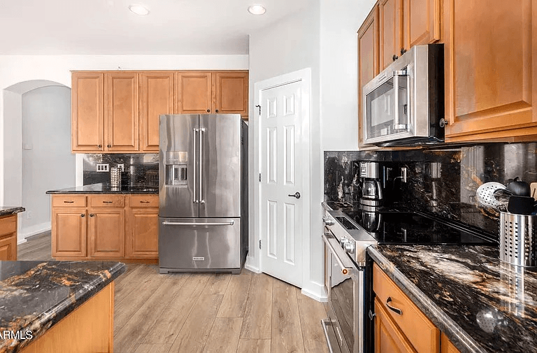 Phoenix Single Room: 2320 W Forest Pleasant Place
