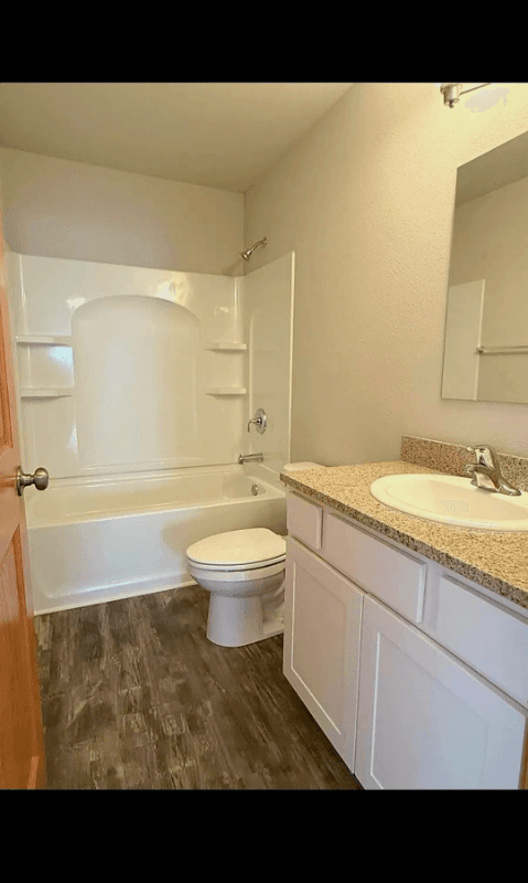Belvidere House: 1044 Witbeck