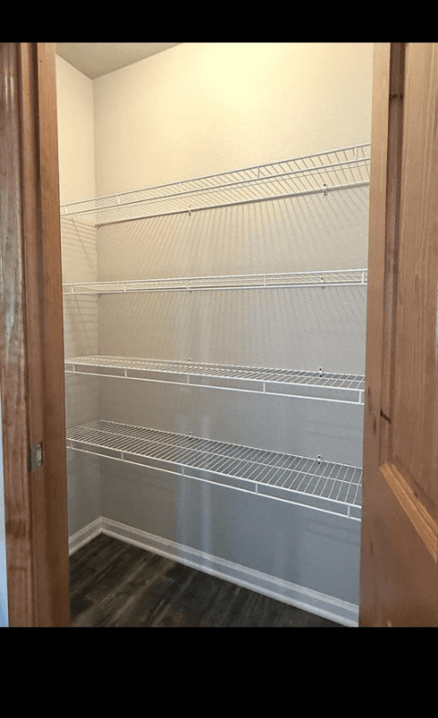Belvidere House: 1044 Witbeck