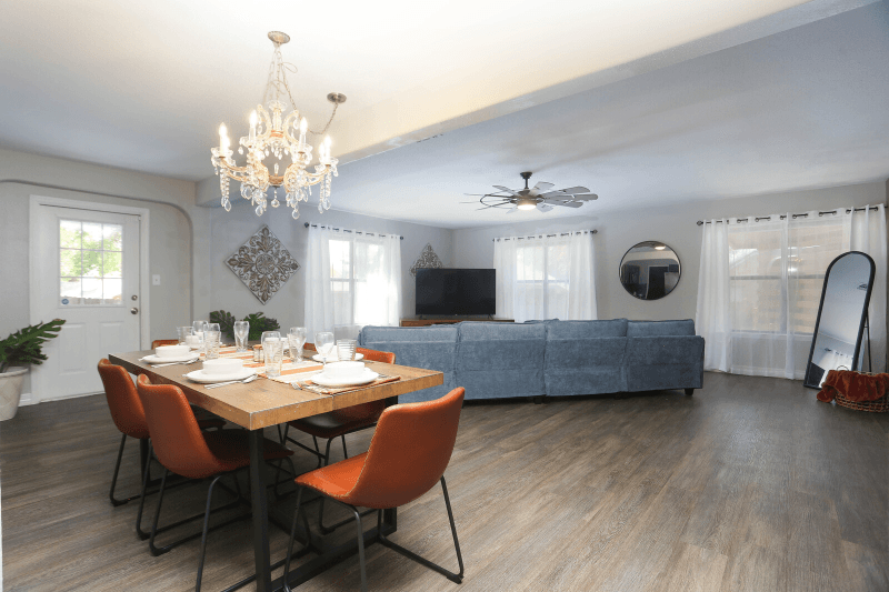 San Antonio House: 9011 Welles Way