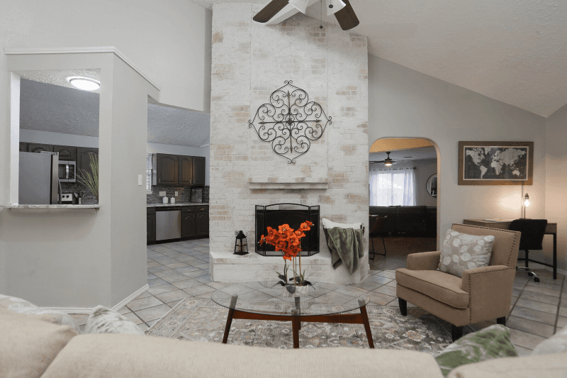 San Antonio House: 9011 Welles Way