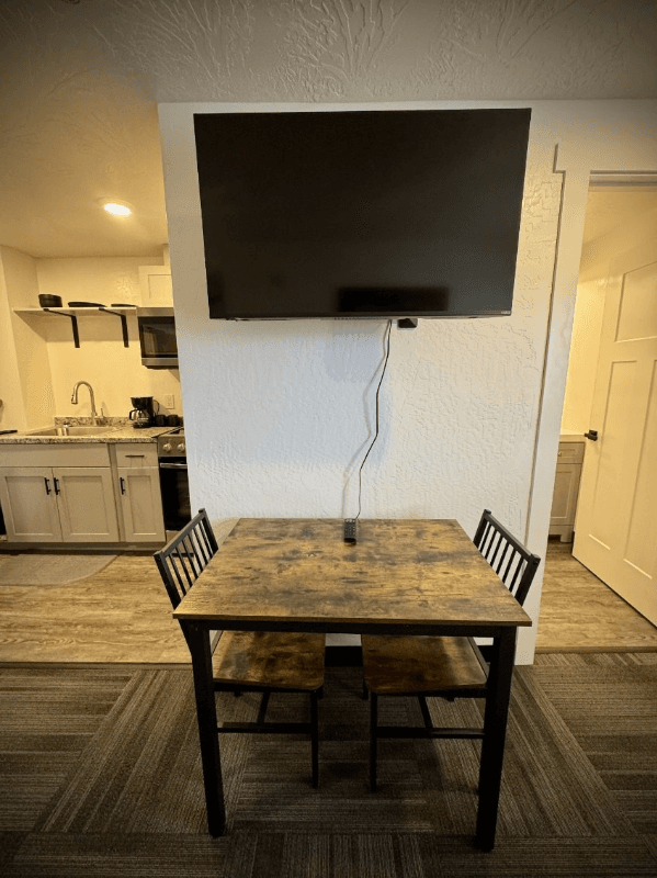 Green River Townhome: 316 E Flaming Gorge Wat