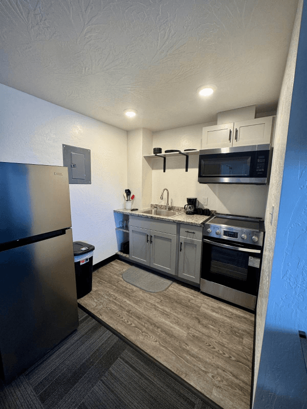 Green River Townhome: 316 E Flaming Gorge Wat