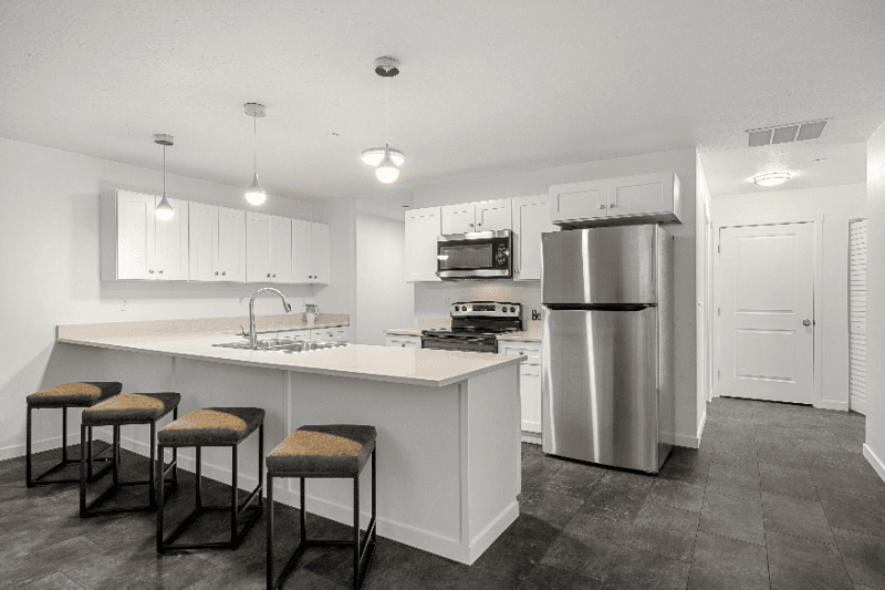 Kellogg Condo: 140 Railroad Avenue
