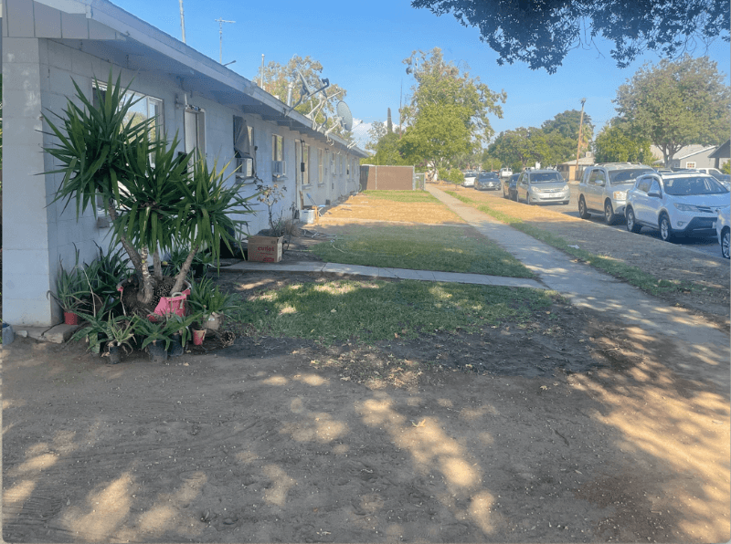 Fresno Apartment: 3 E San Joaquin St