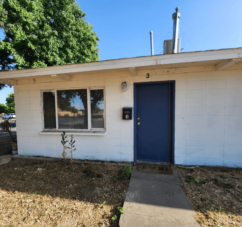 Fresno Apartment: 3 E San Joaquin St