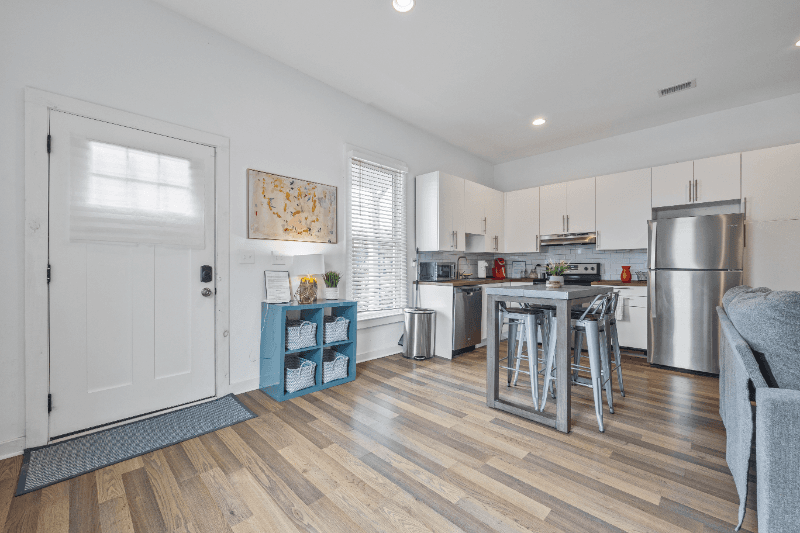 Atlanta House: 906 Allene Ave SW