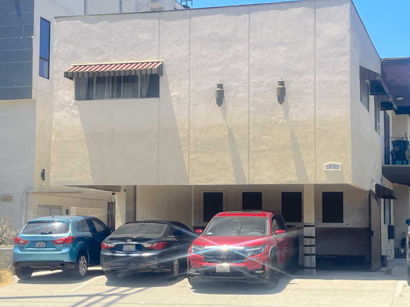 Los Angeles Apartment: 10753 Palms Blvd