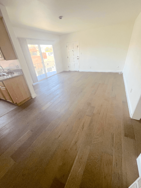 Los Angeles Apartment: 10753 Palms Blvd