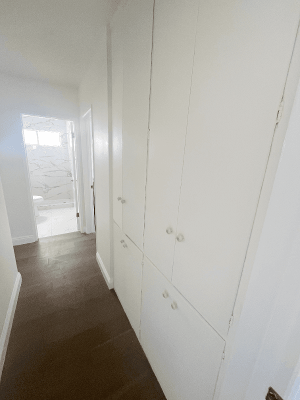 Los Angeles Apartment: 10753 Palms Blvd