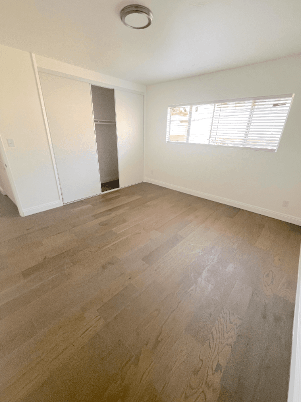 Los Angeles Apartment: 10753 Palms Blvd