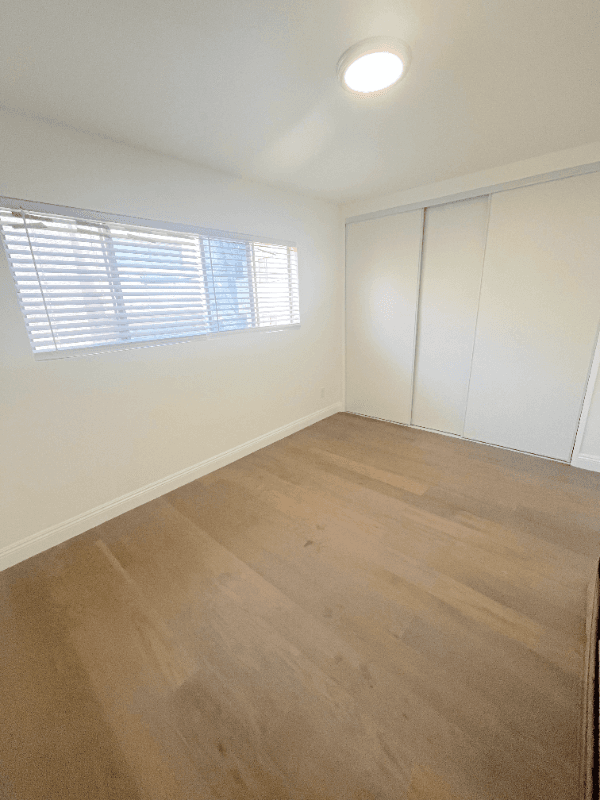 Los Angeles Apartment: 10753 Palms Blvd