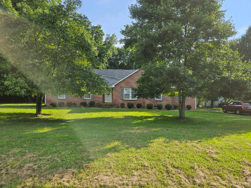 Gallatin House: 1011 Brookwood Dr