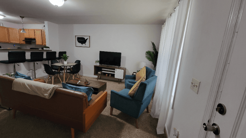 Savannah Townhome: 1510 E Henry street