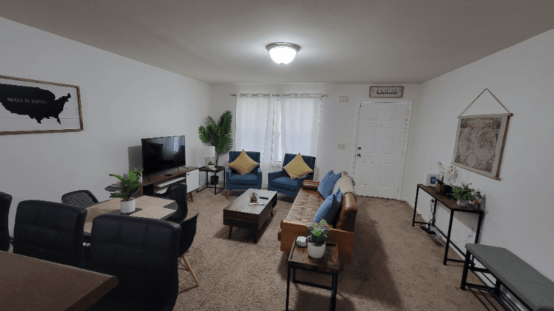 Savannah Townhome: 1510 E Henry street