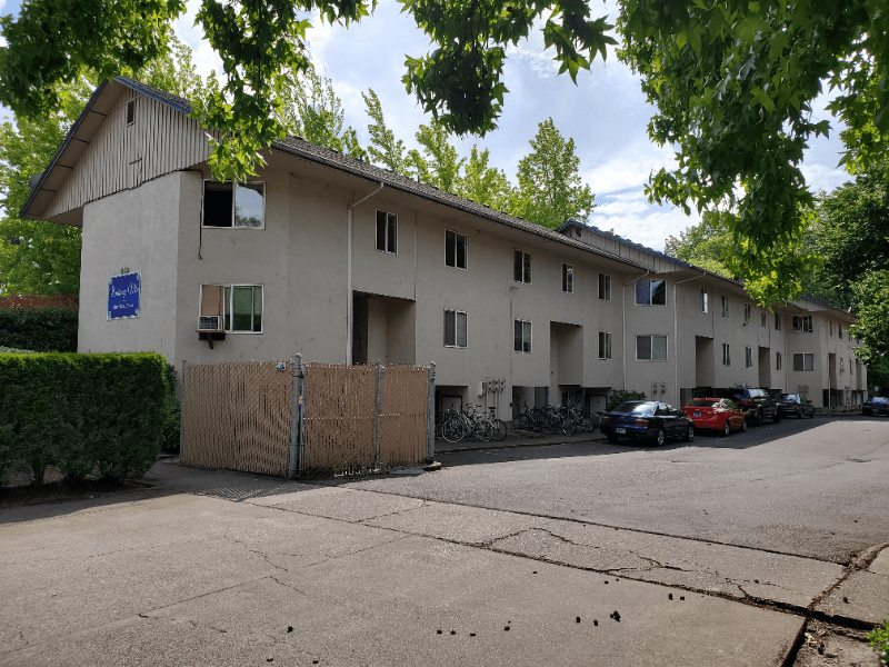 Corvallis Apartment: 410 NW 8th Street