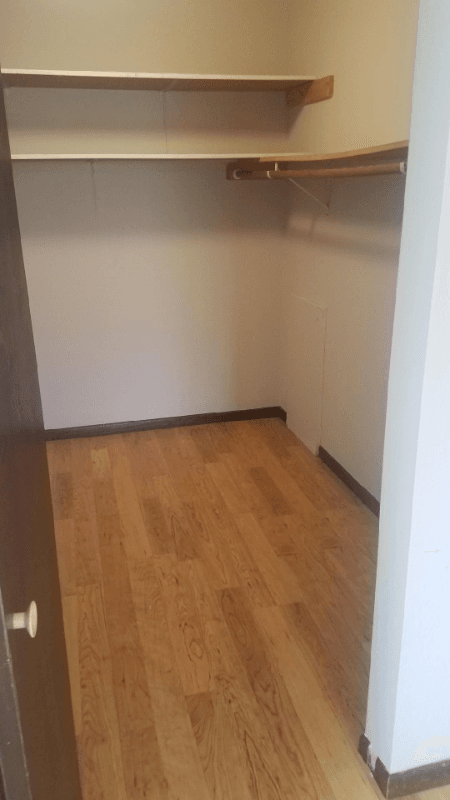 Stewart Apartment: 600 Bowman Street