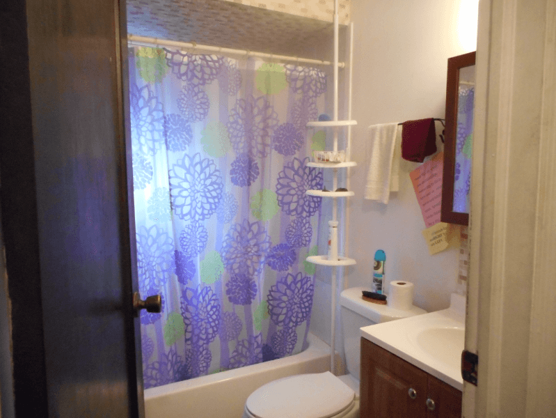 East Meadow Single Room: 1843 Fairhaven Rd