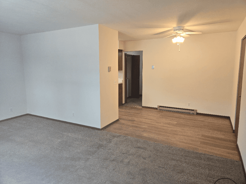 Toledo Apartment: 4030 Elmhurst Road