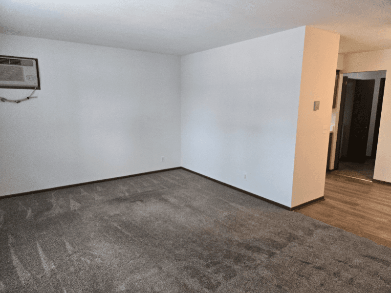 Toledo Apartment: 4030 Elmhurst Road