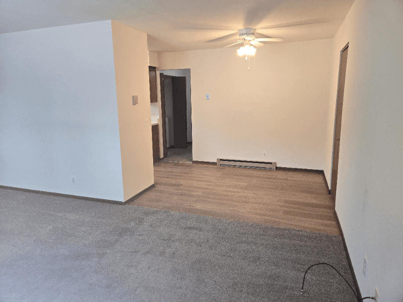 Toledo Apartment: 4030 Elmhurst Road