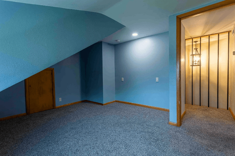 Dubuque Single Room: 1215 Mount Pleasant St