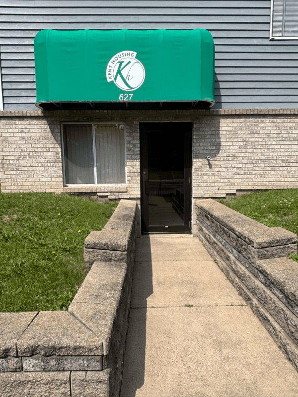 St Cloud Single Room: 627 5th ave south
