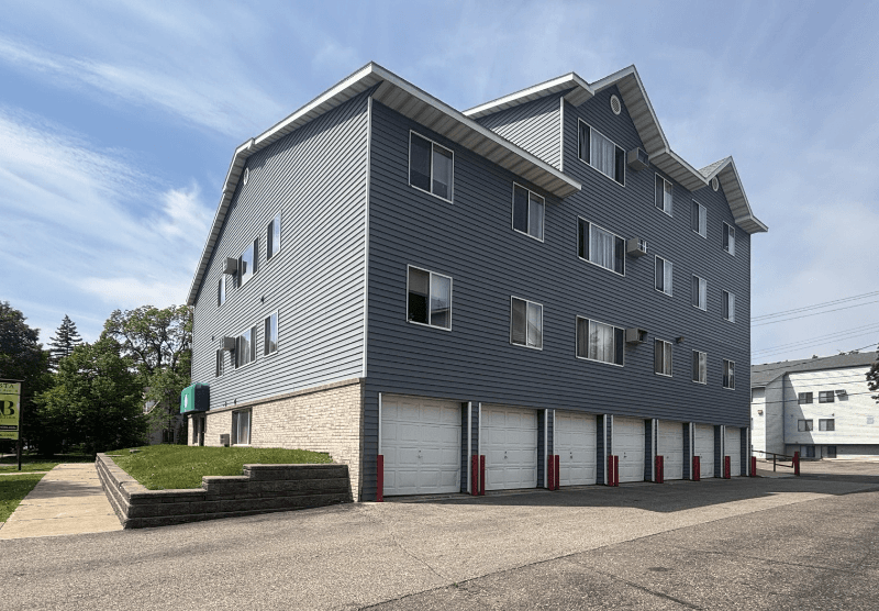 St Cloud Single Room: 627 5th ave south