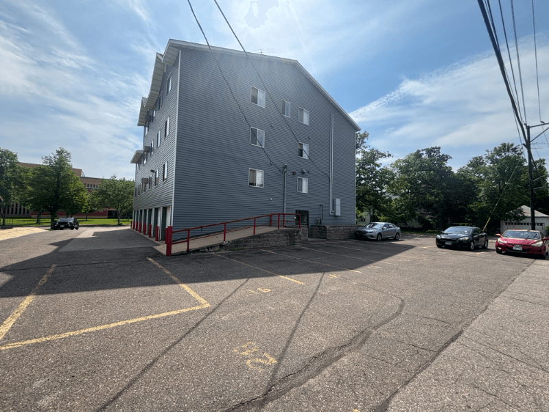 St Cloud Single Room: 627 5th ave south