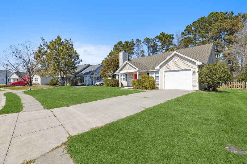 Wilmington House: 6707 low bush ct