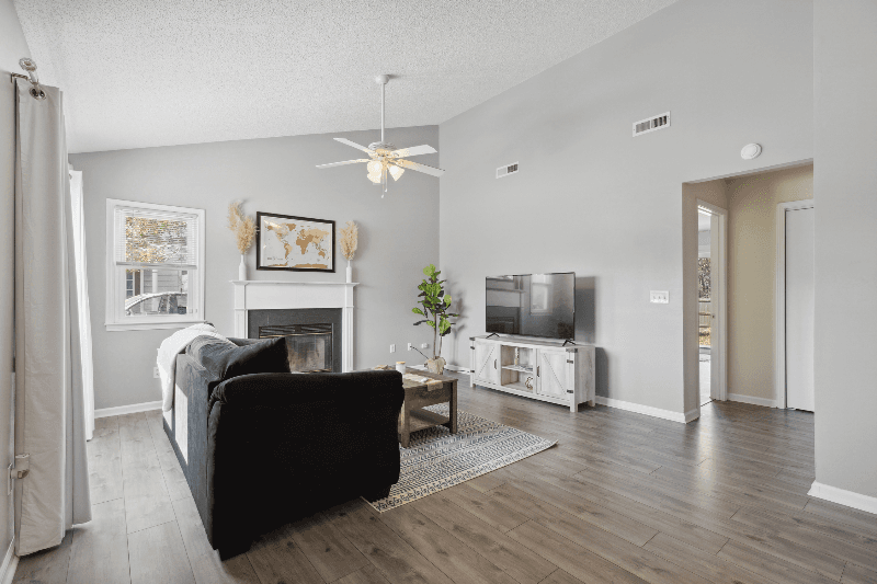 Wilmington House: 6707 low bush ct