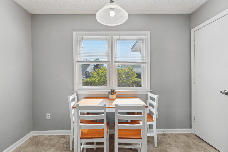 Wilmington House: 6707 low bush ct