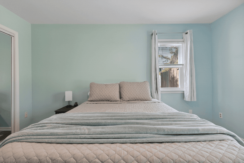 Wilmington House: 6707 low bush ct