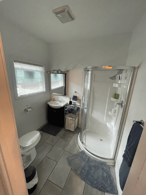 Chicago Apartment: 1931 S Peoria St