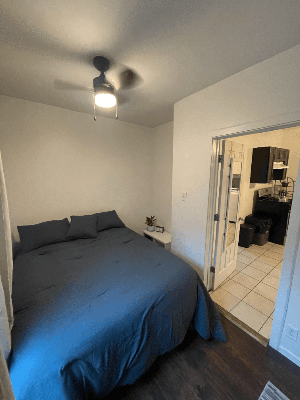 Chicago Apartment: 1931 S Peoria St