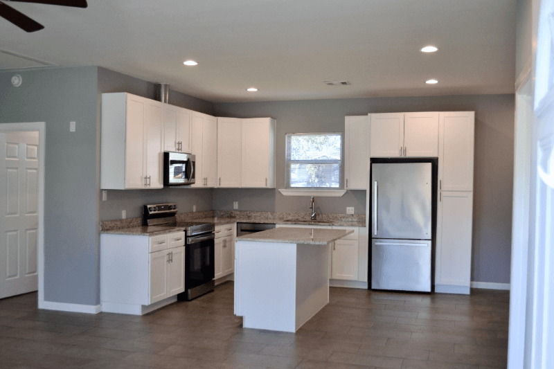 Houston House: 6409 Carver Road