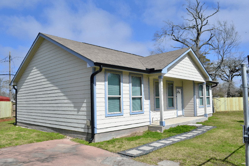 Houston House: 6409 Carver Road