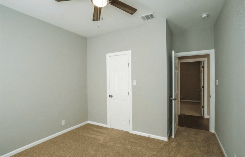 Houston House: 6409 Carver Road