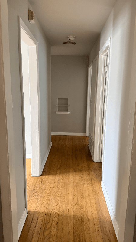 Dallas House: 10932 Dunaway Dr