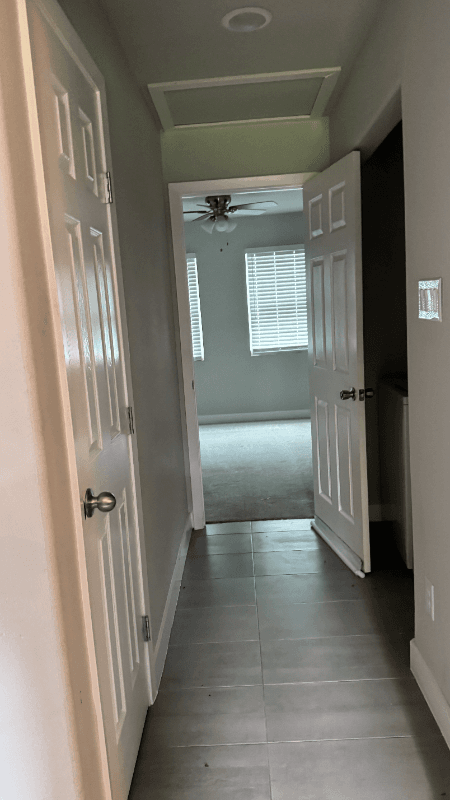 Dallas House: 10932 Dunaway Dr